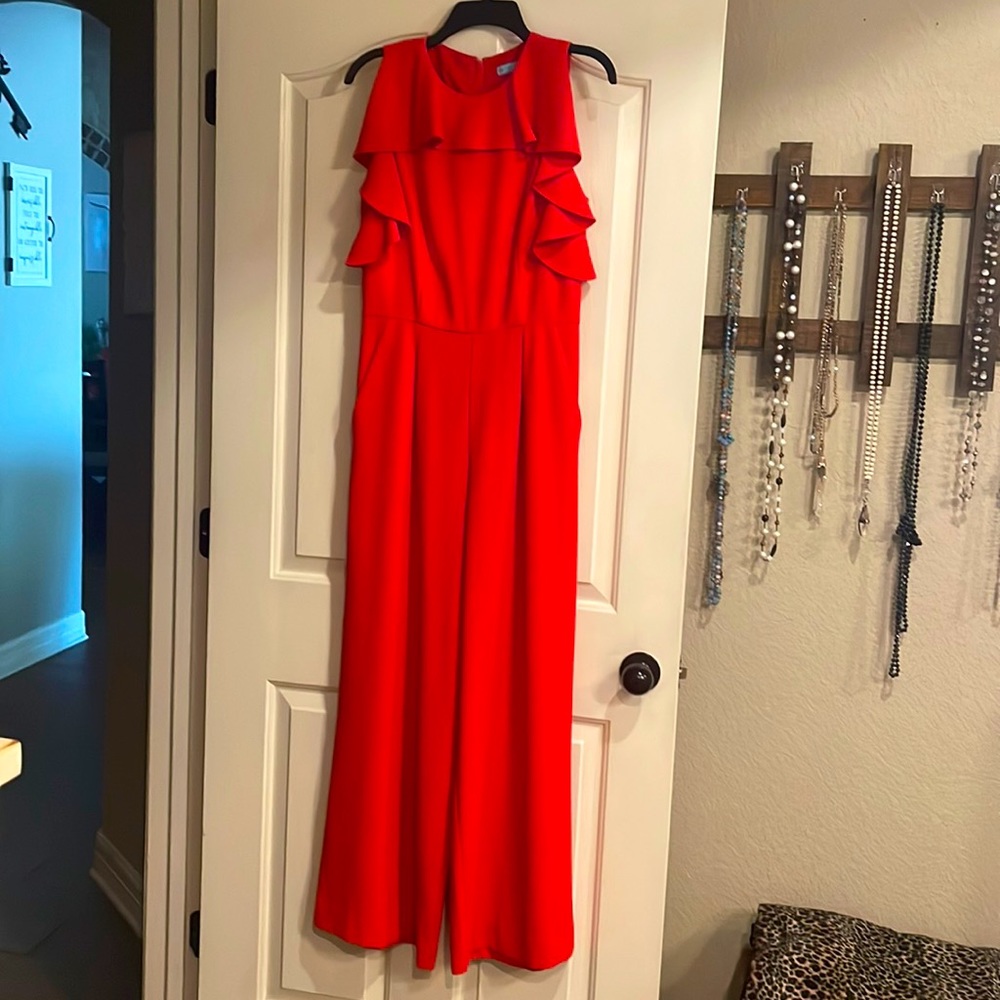 Antonio Melani - Size 6 - Bright Red